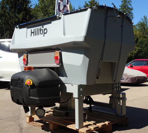 HILLTIP hopperspreader IceStriker 600 TR with 3 point hitch